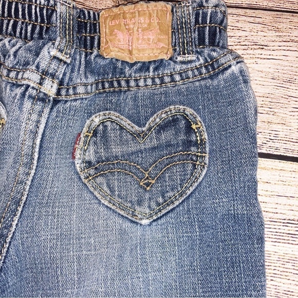 Levi’s Valentines Day Love Heart Pocket Jewel Infant Bootcut Jeans Size 24 M - Picture 4 of 8
